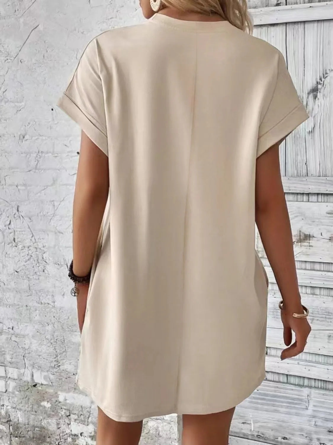 Pocketed Round Neck Short Sleeve Dress - Wellen Fashion