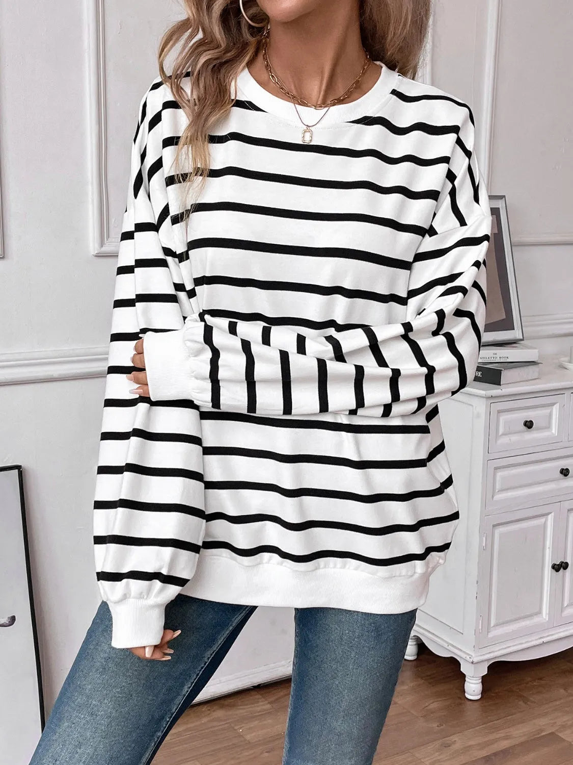 Lovelet Striped Round Neck Long Sleeve Sweatshirt - Wellen Fashion