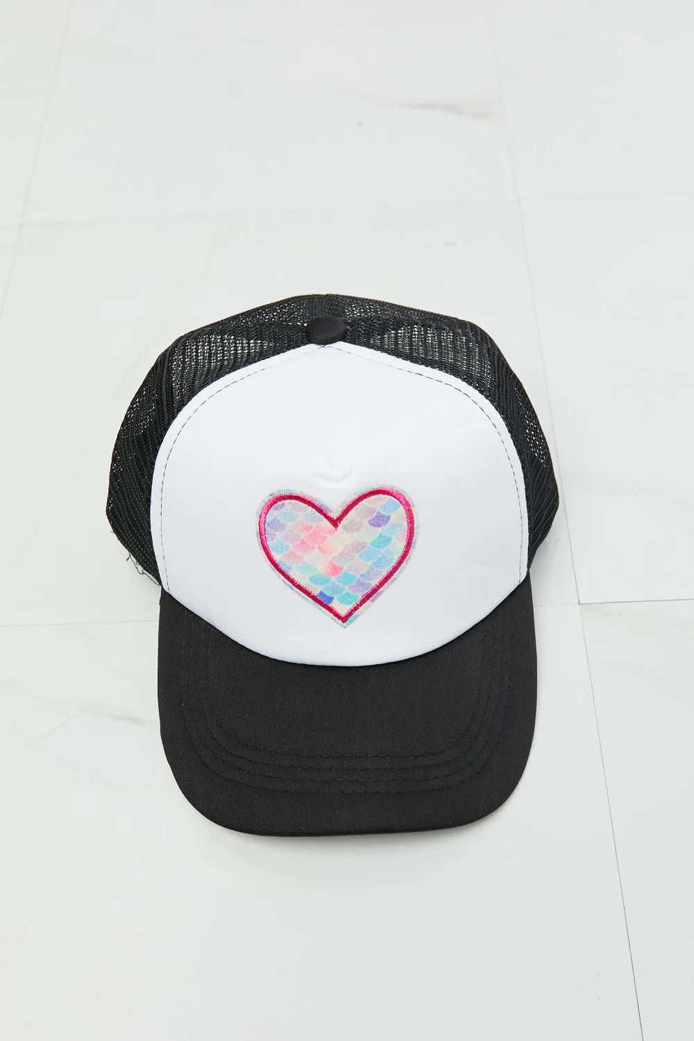 Fame Falling For You Trucker Hat in Black - Wellen Fashion