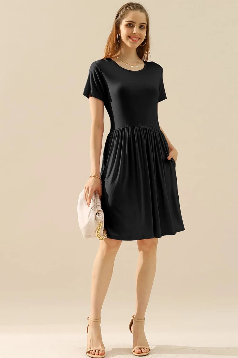 Ninexis Full Size Round Neck Ruched Dress with Pockets - Wellen Fashion