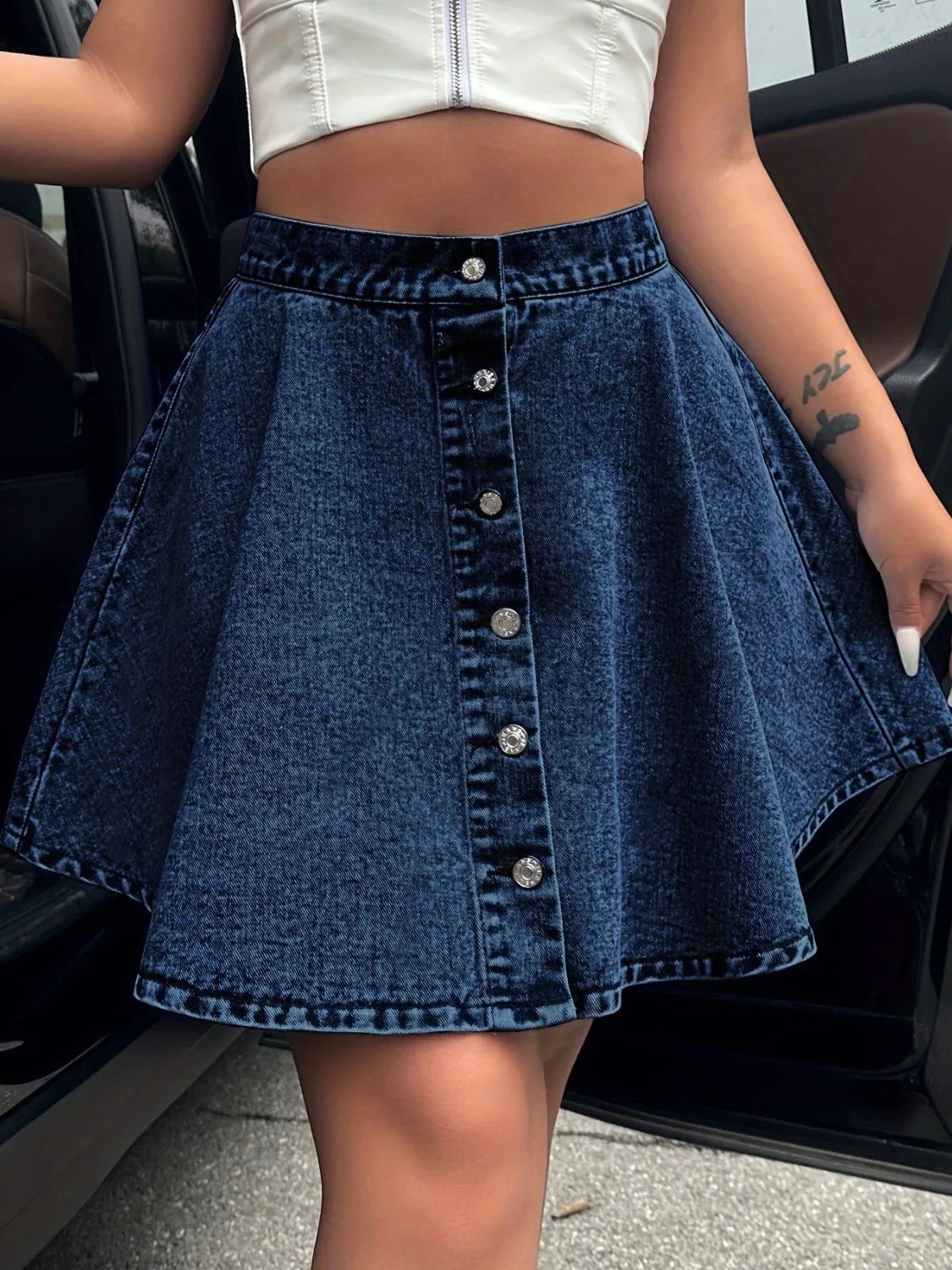 Buttoned Mini Denim Skirt - Wellen Fashion