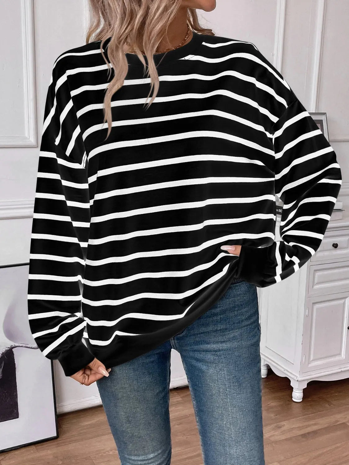 Lovelet Striped Round Neck Long Sleeve Sweatshirt - Wellen Fashion