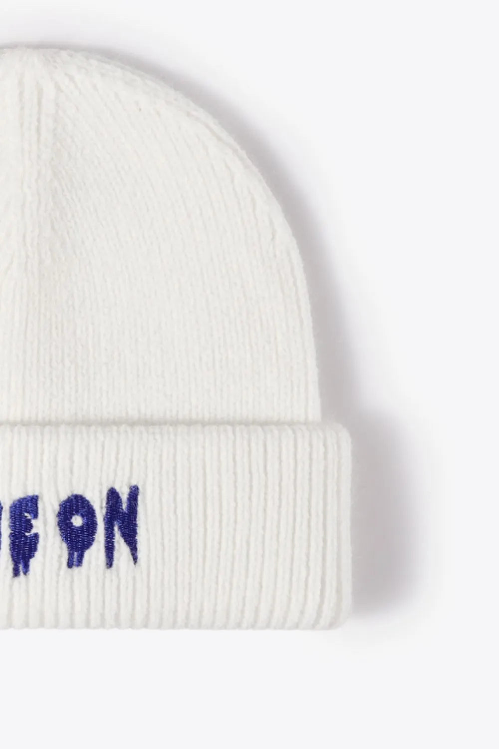 COME ON Embroidered Cuff Knit Beanie - Wellen Fashion