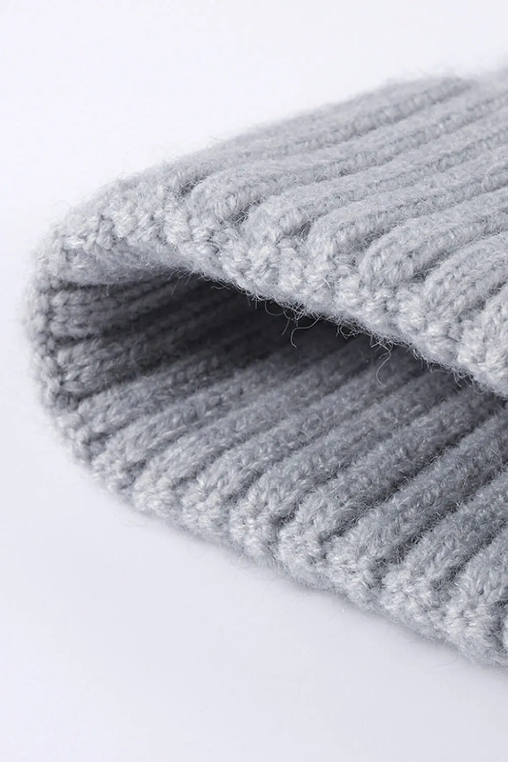 Cable-Knit Cuff Beanie - Wellen Fashion