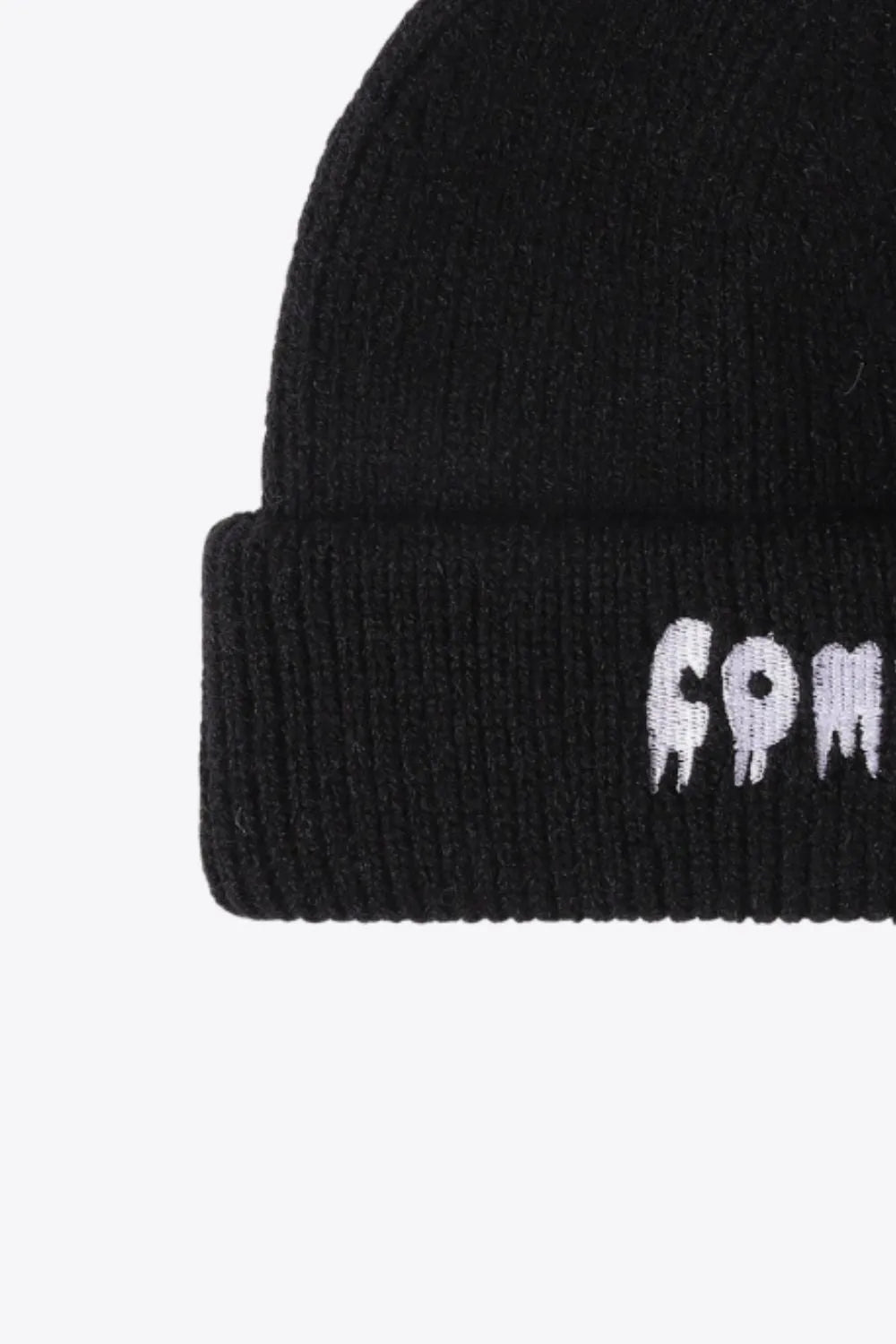 COME ON Embroidered Cuff Knit Beanie - Wellen Fashion