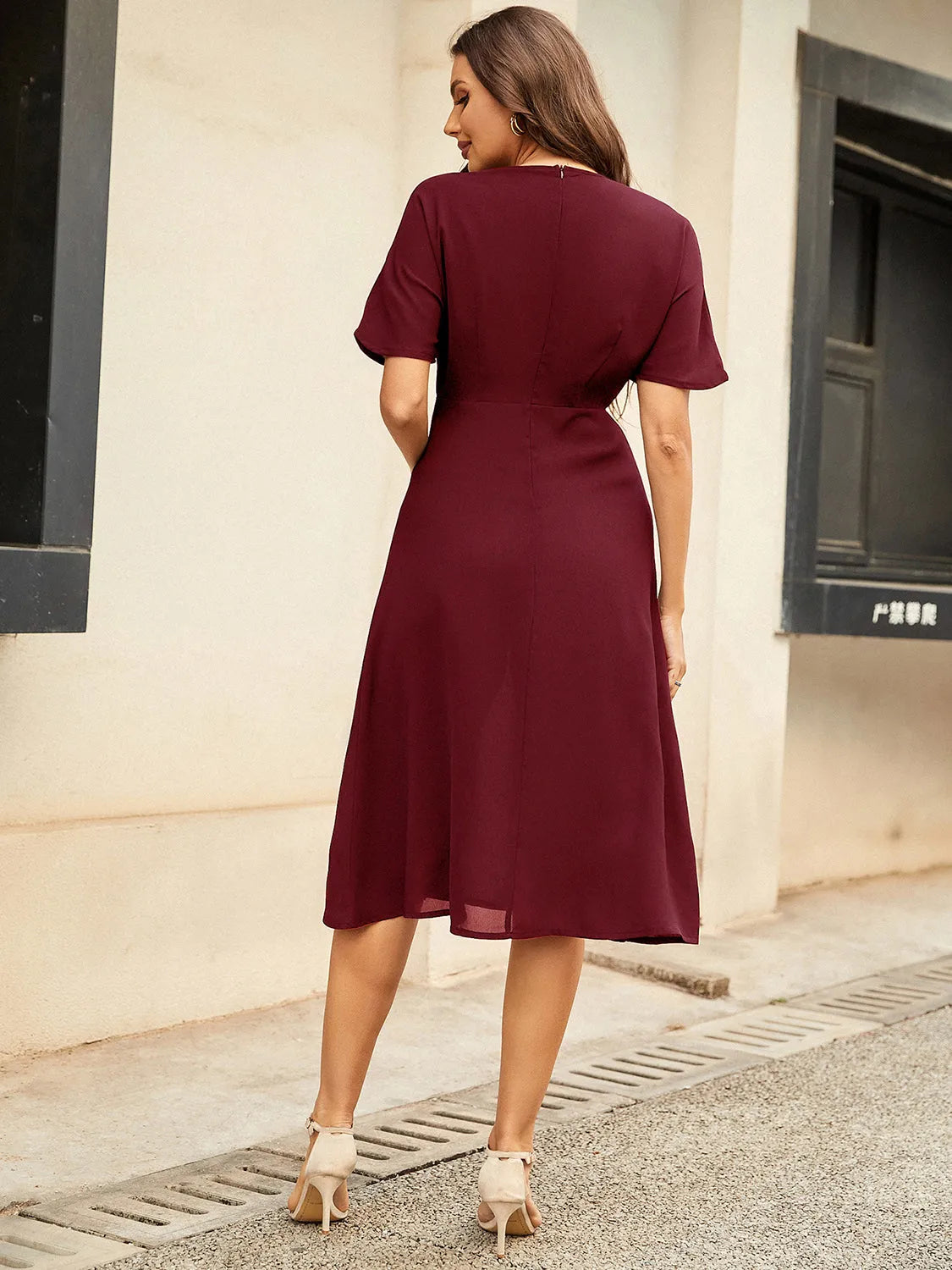 Round Neck Short Sleeve Midi Dress - Wellen Fashion