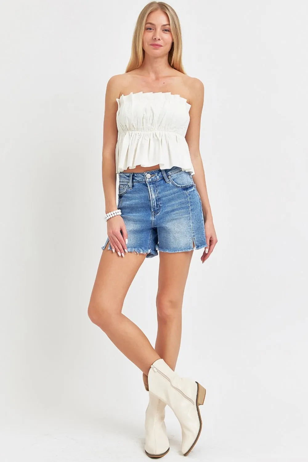 RISEN Front Slit Raw Hem Denim Shorts - Wellen Fashion