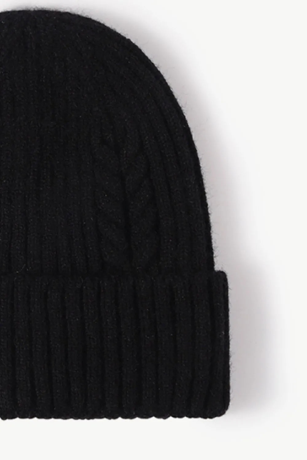 Cable-Knit Cuff Beanie - Wellen Fashion