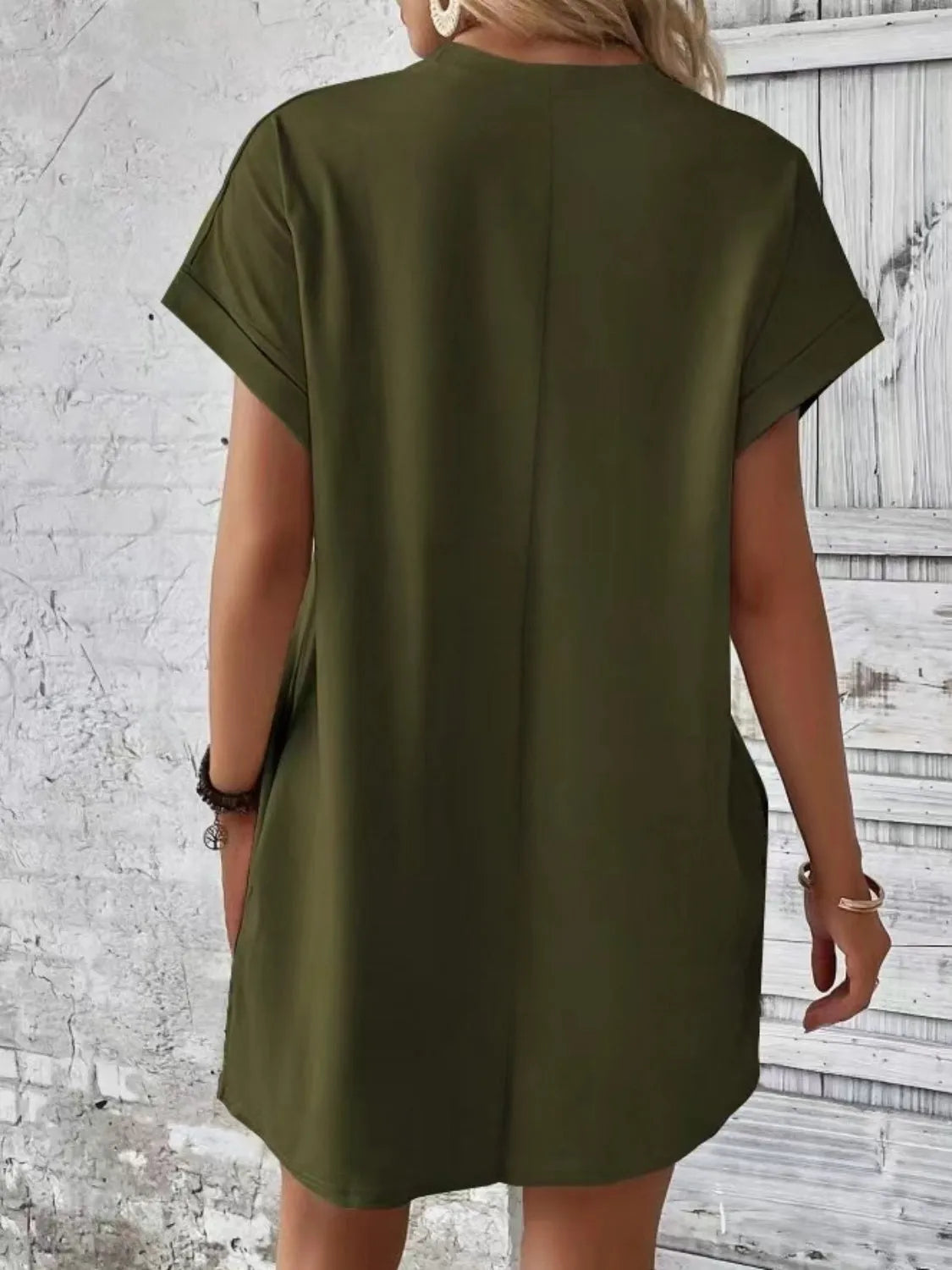 Pocketed Round Neck Short Sleeve Dress - Wellen Fashion