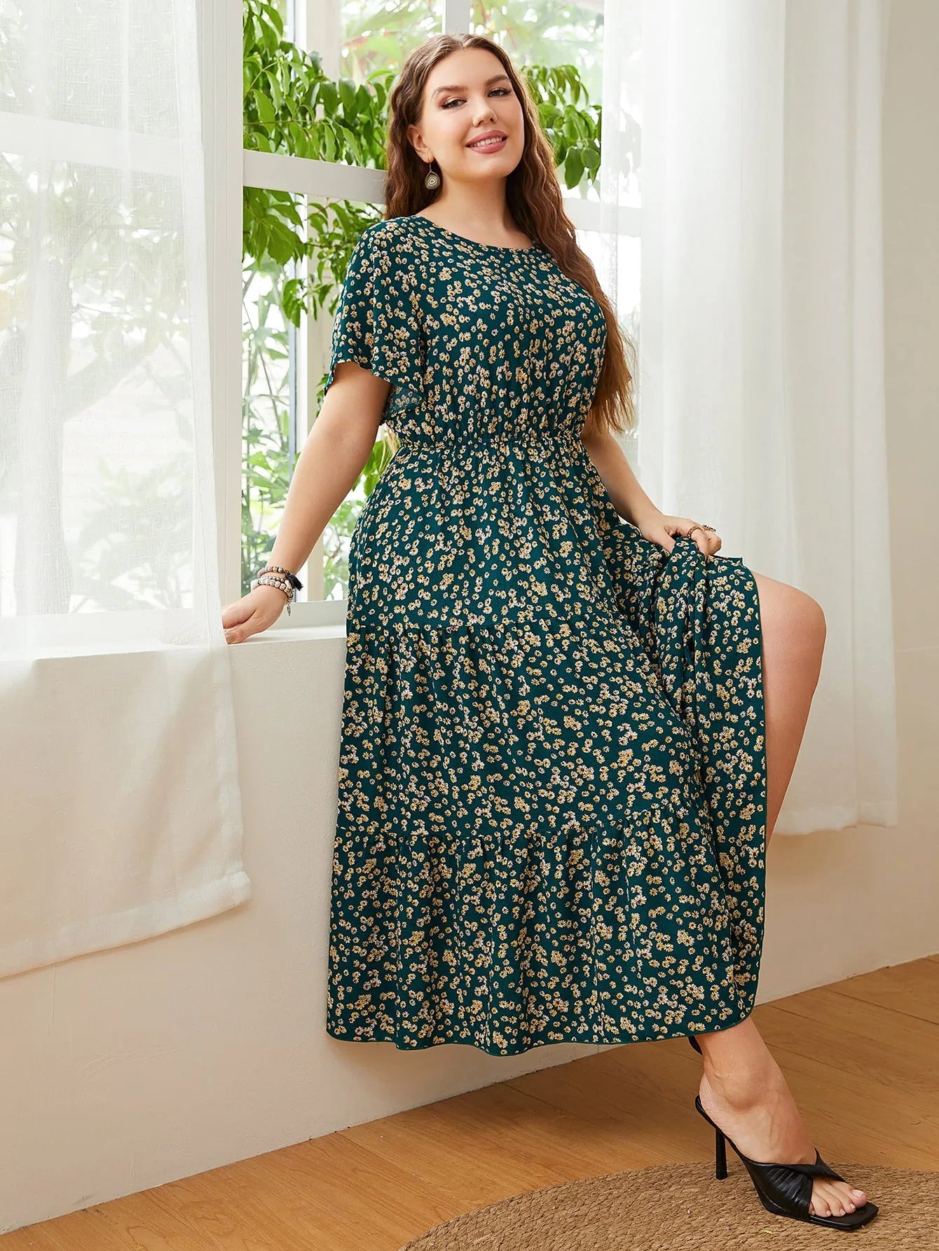 Honey Plus Size Floral Round Neck Short Sleeve Midi Dress - Wellen Fashion