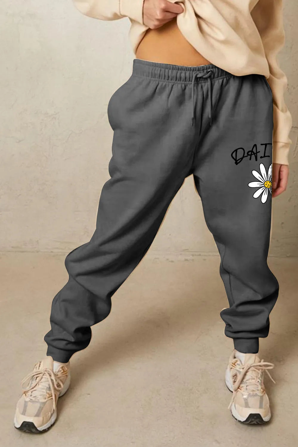 Simply Love Simply Love Full Size Drawstring DAISY Graphic Long Sweatpants - Wellen Fashion