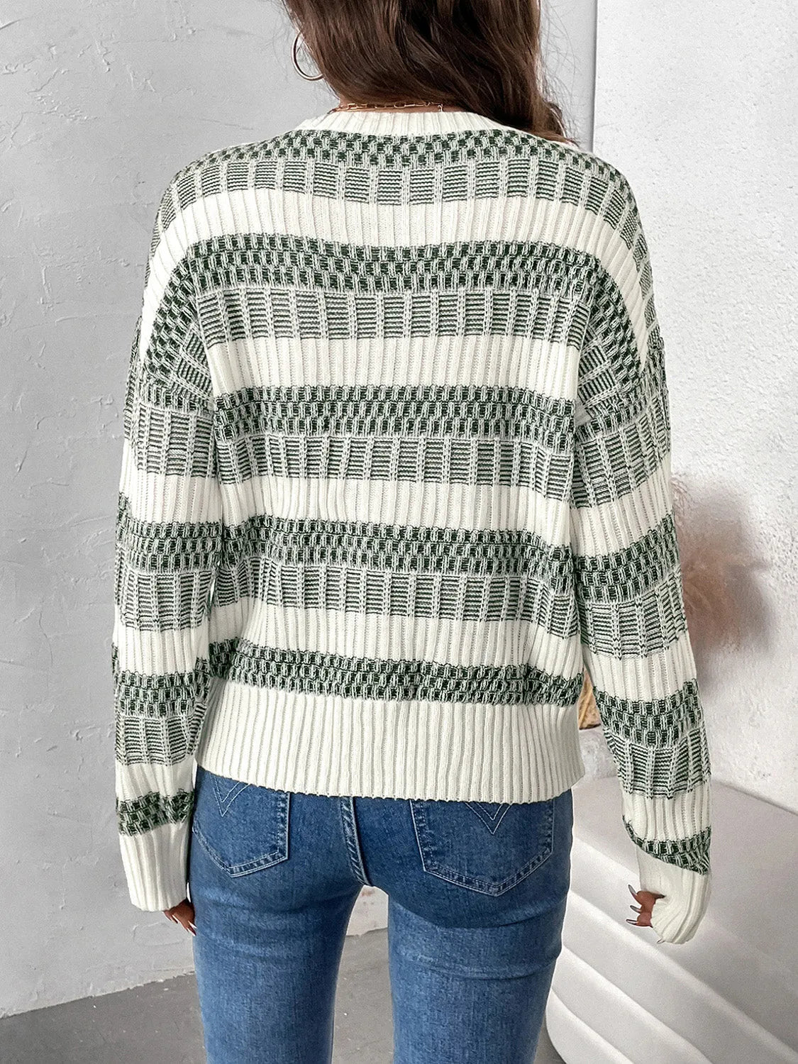 Perfee Contrast Round Neck Long Sleeve Sweater - Wellen Fashion