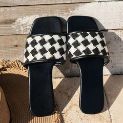 Plaid Open Toe Flat Sandals - Wellen Fashion