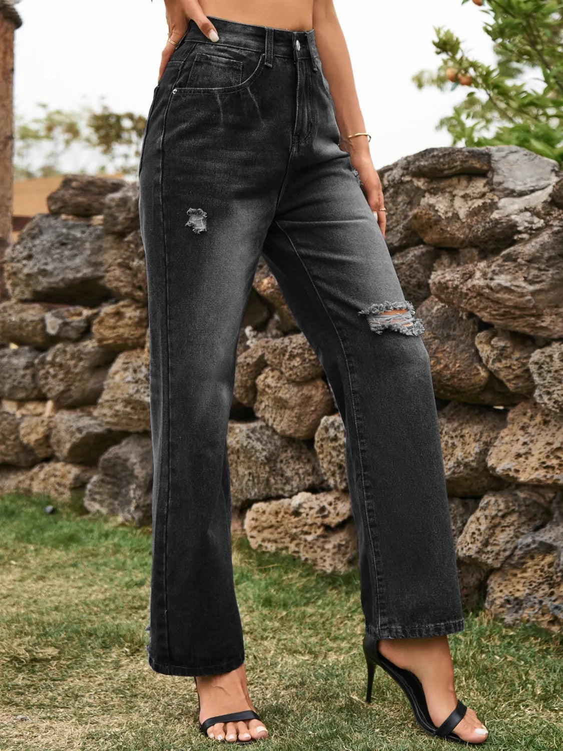 Distressed Jeans with Pockets - Wellen Fashion