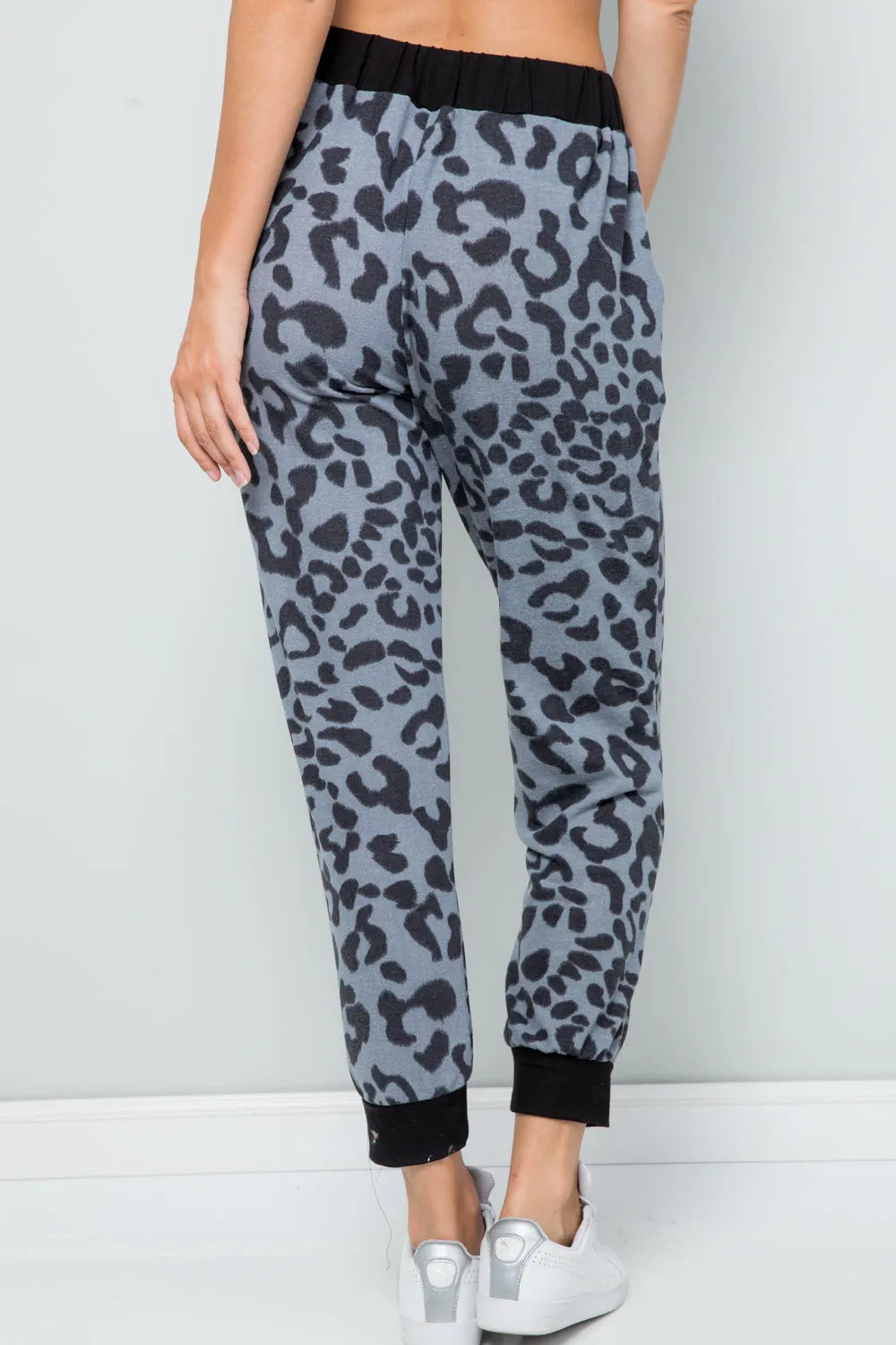 Celeste Full Size Leopard Contrast Sweatpants - Wellen Fashion