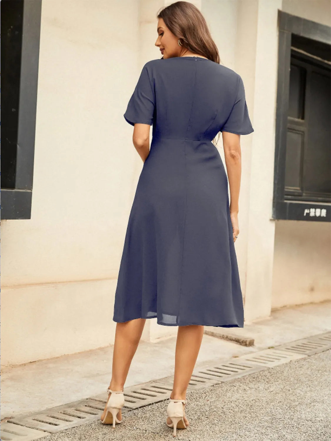 Round Neck Short Sleeve Midi Dress - Wellen Fashion