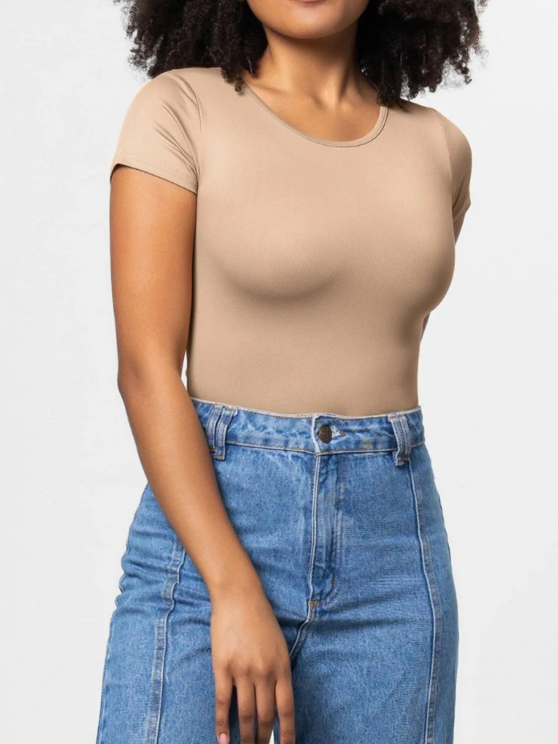 Full Size Round Neck Short Sleeve Bodysuit - Wellen Fashion