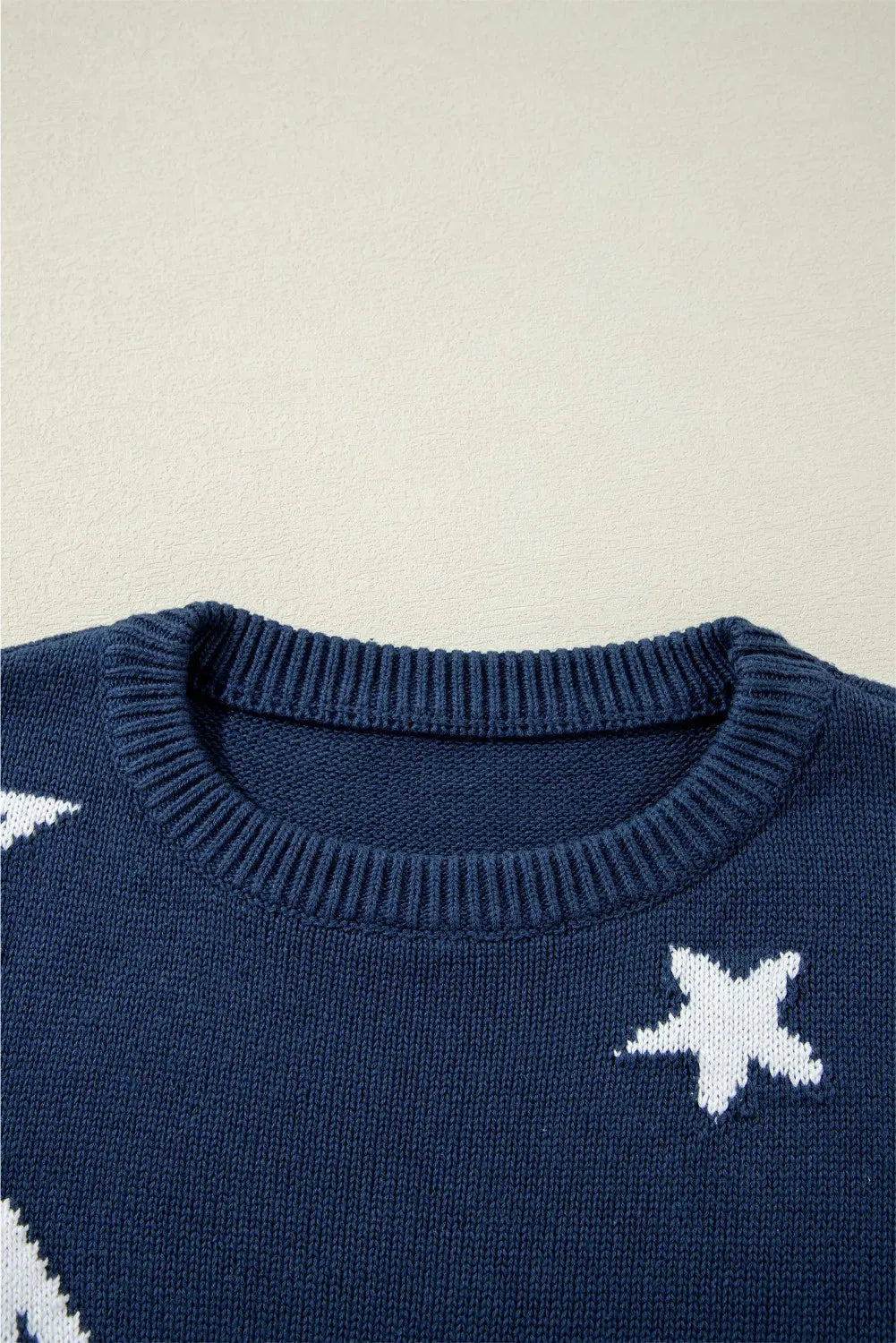 Star Round Neck Long Sleeve Sweater - Wellen Fashion