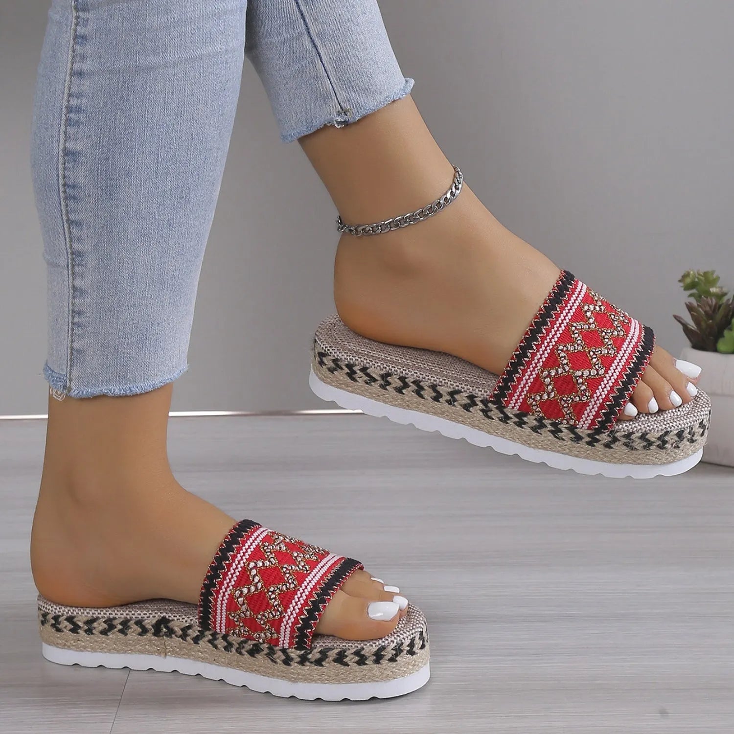 Geometric Weave Platform Sandals - Wellen Fashion