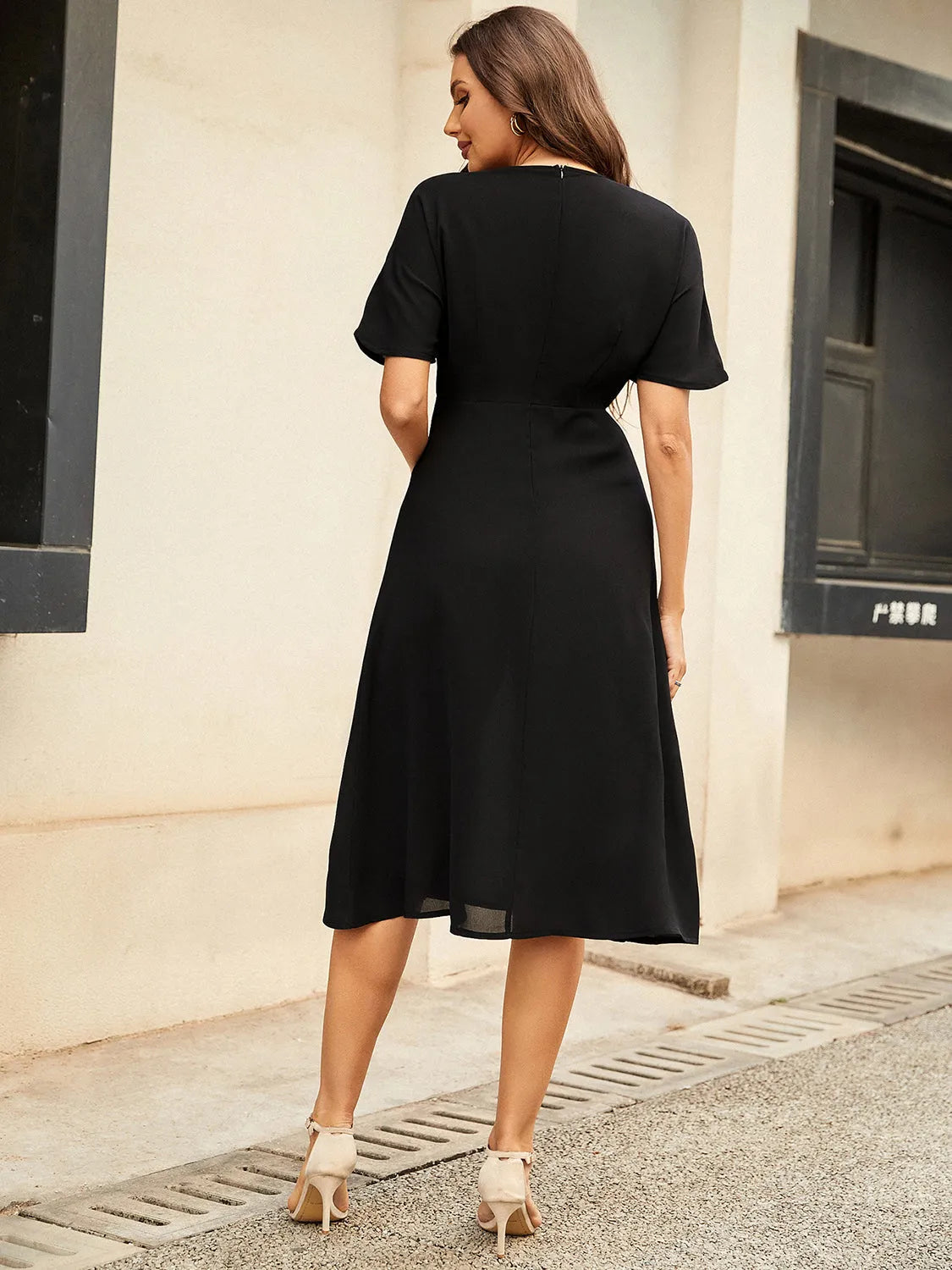 Round Neck Short Sleeve Midi Dress - Wellen Fashion