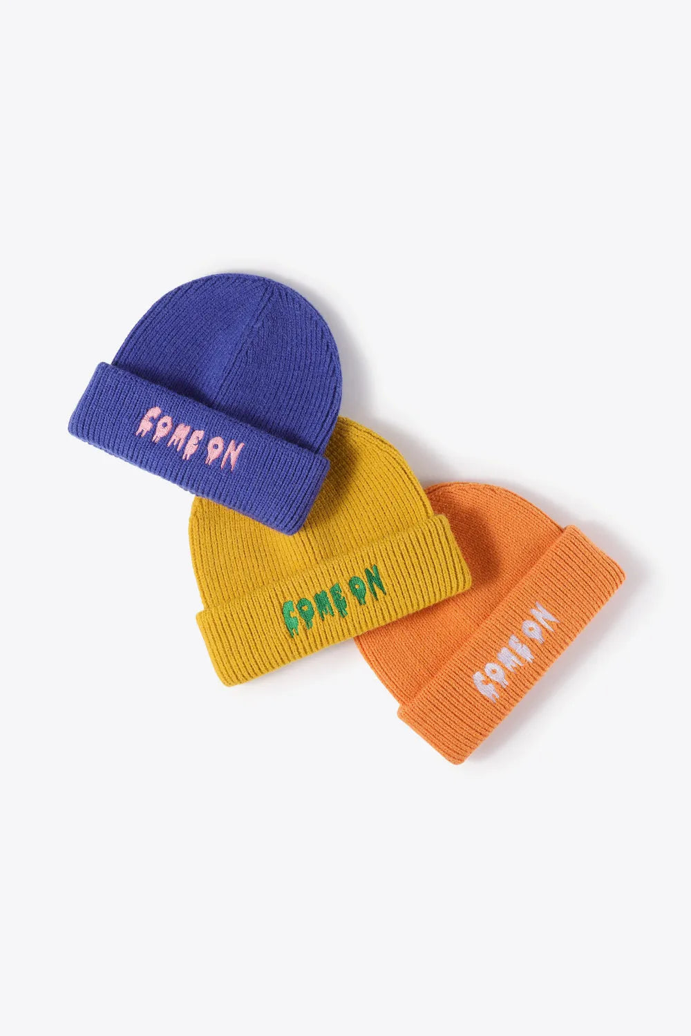 COME ON Embroidered Cuff Knit Beanie - Wellen Fashion