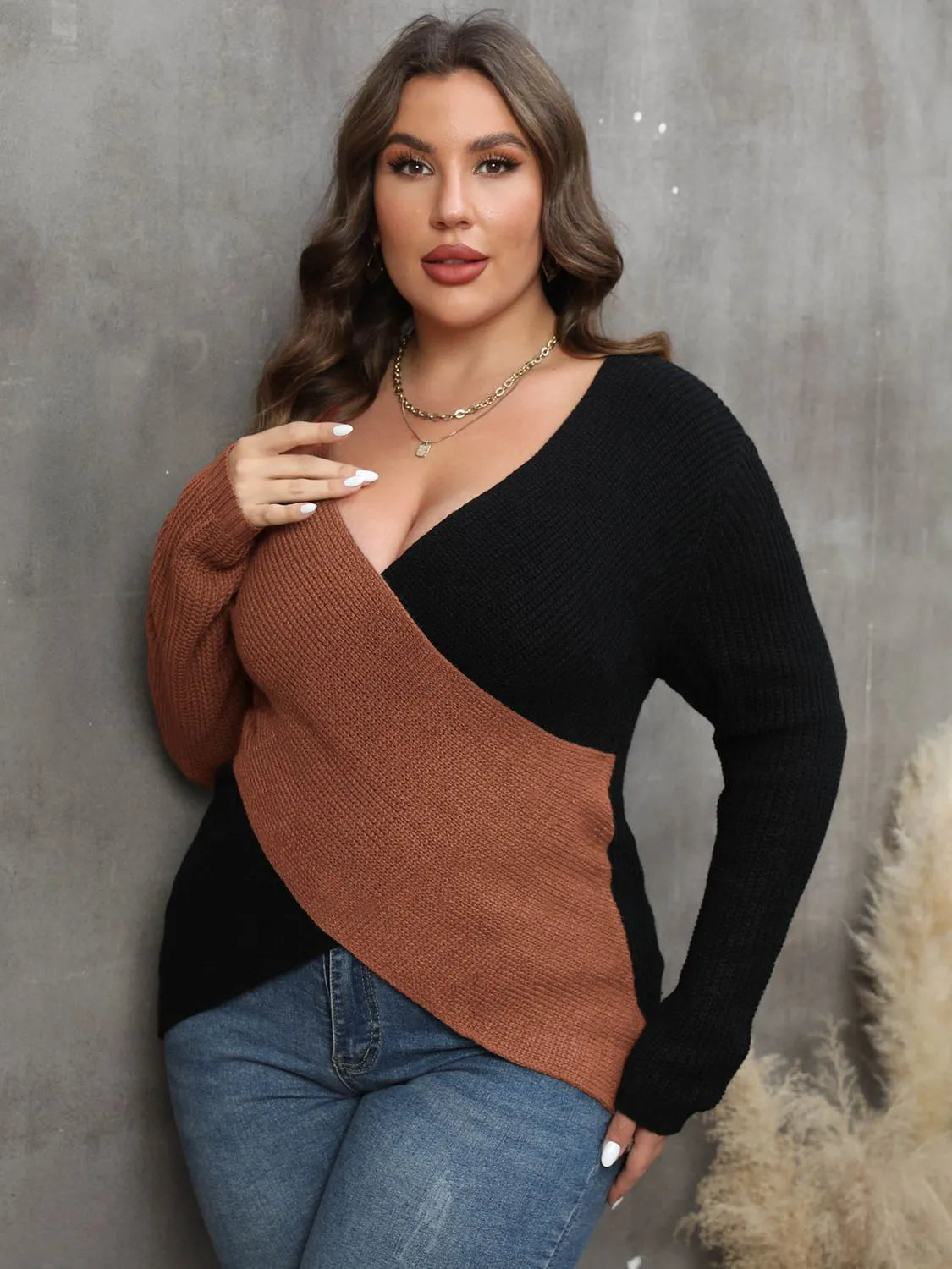 Plus Size Two-Tone Surplice Neck Sweater - Wellen Fashion