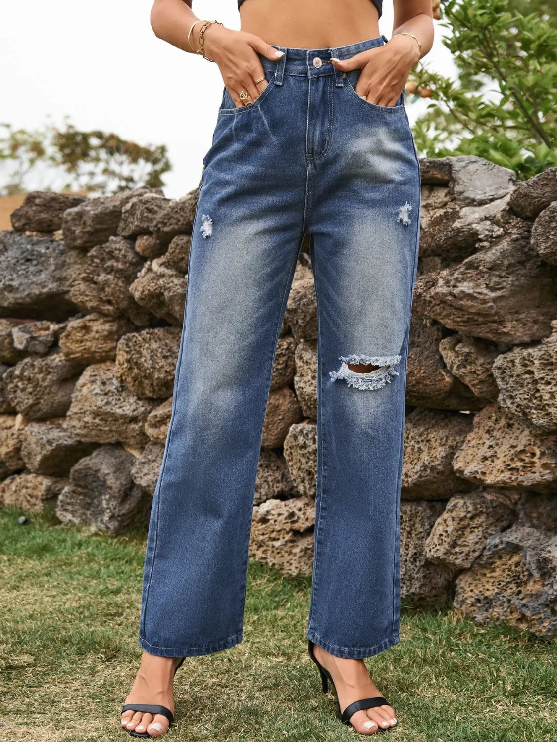 Distressed Jeans with Pockets - Wellen Fashion