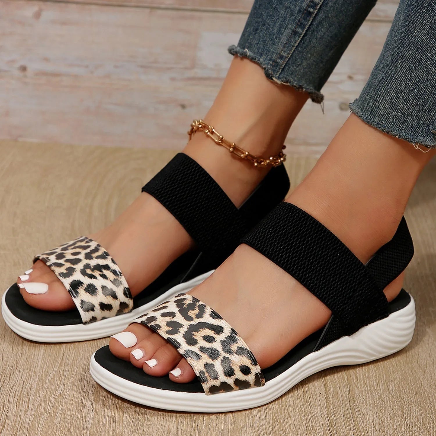 PU Leather Open Toe Low Heel Sandals - Wellen Fashion