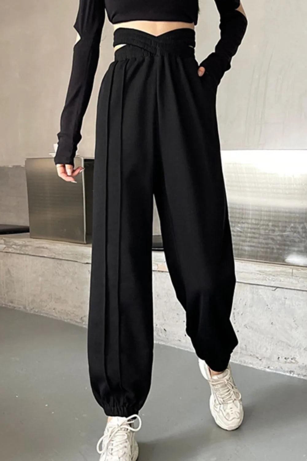 Crisscross Long Sweatpants - Wellen Fashion