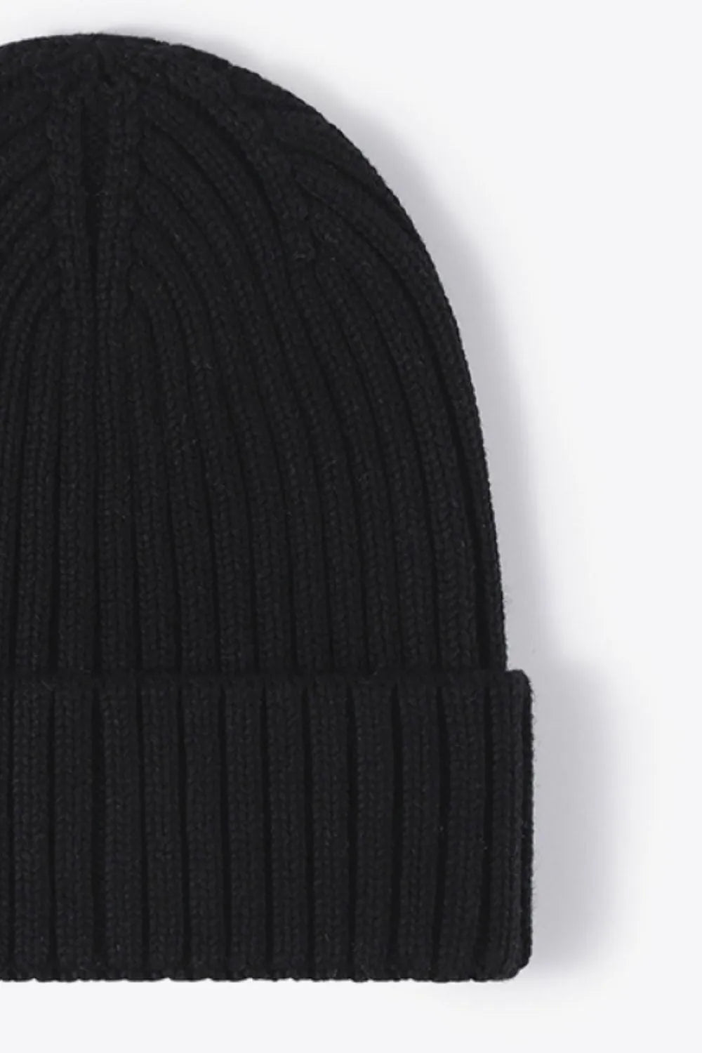 Soft and Comfortable Cuffed Beanie - Wellen Fashion