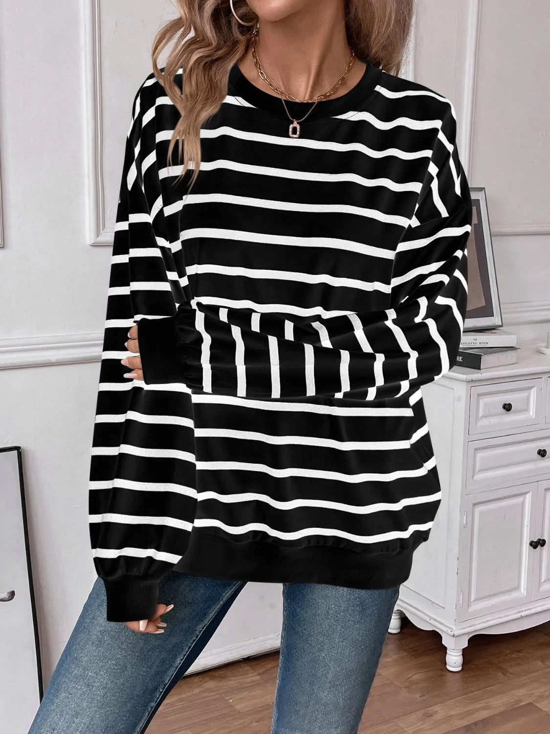 Lovelet Striped Round Neck Long Sleeve Sweatshirt - Wellen Fashion